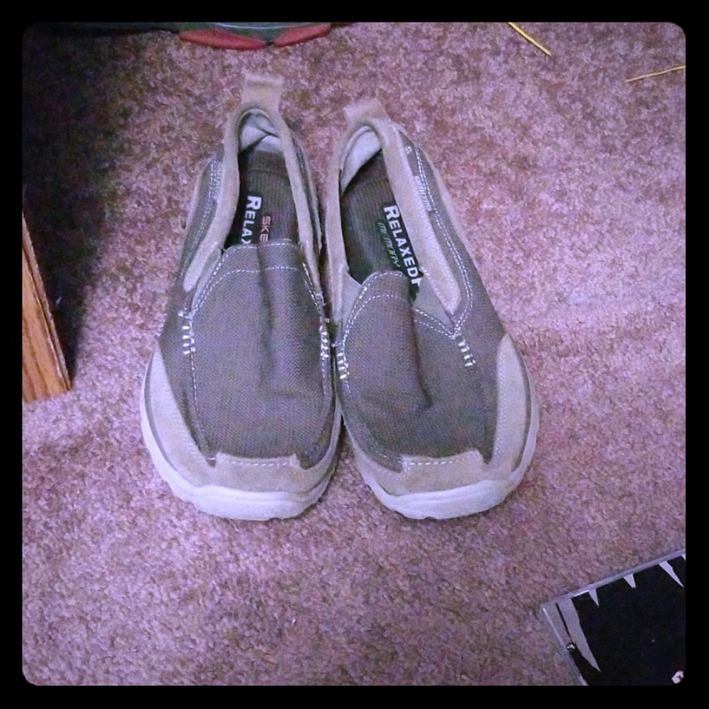 Skechers relaxedfit memroy foamed lites